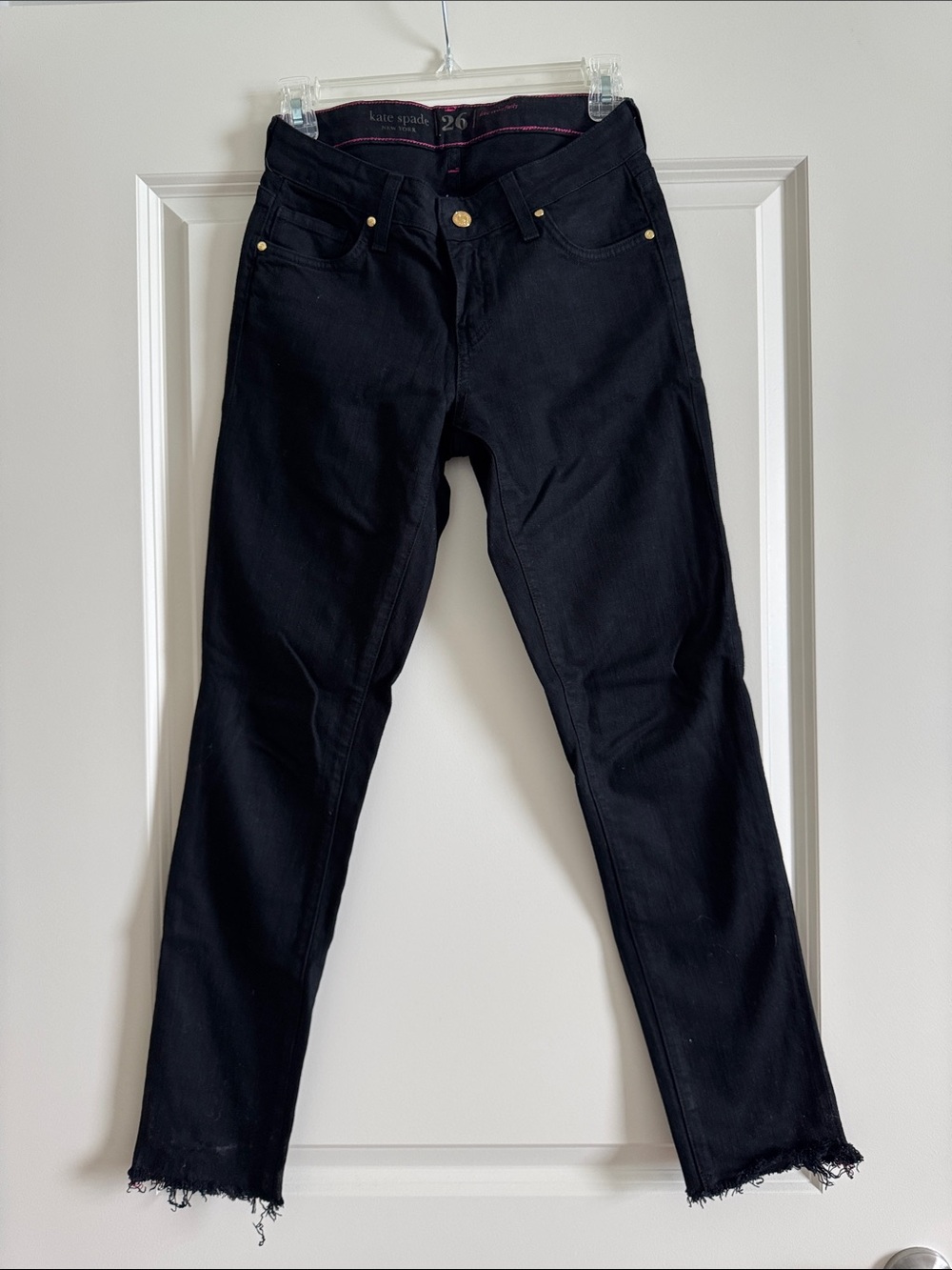 kate spade Black Cropped Frayed-Hem Jeans